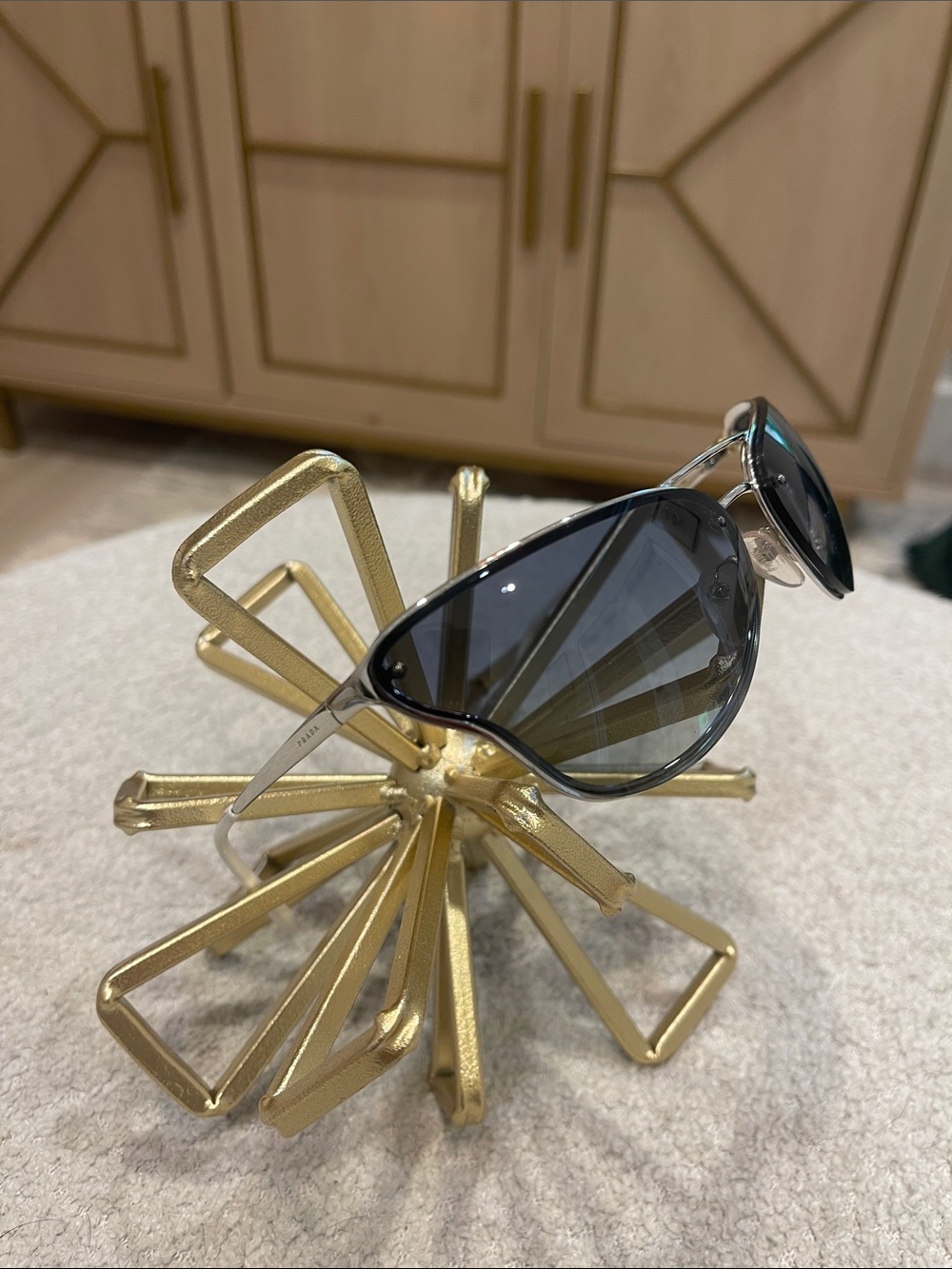 NWOT Authentic Prada Butterfly Sunglasses in Gradient Gray with Prada Black Case - Picture 6 of 10